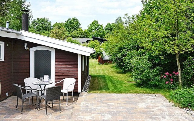 Enticing Holiday Home in Hovedstaden Near Sea