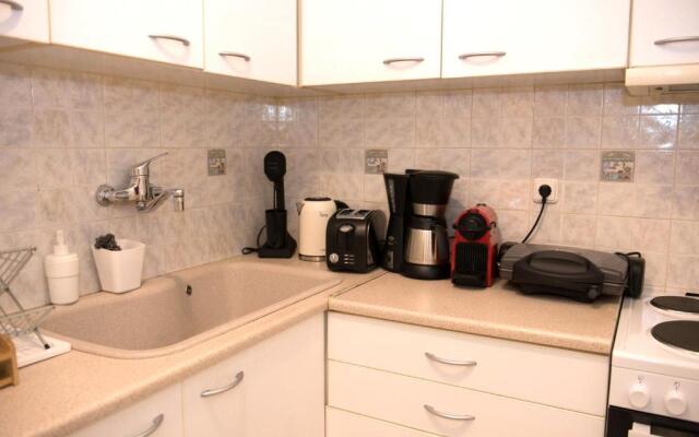 All new 55m Apartment in Athens 150meters from subway