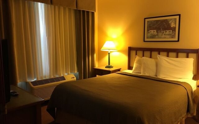 Norwood Inn & Suites