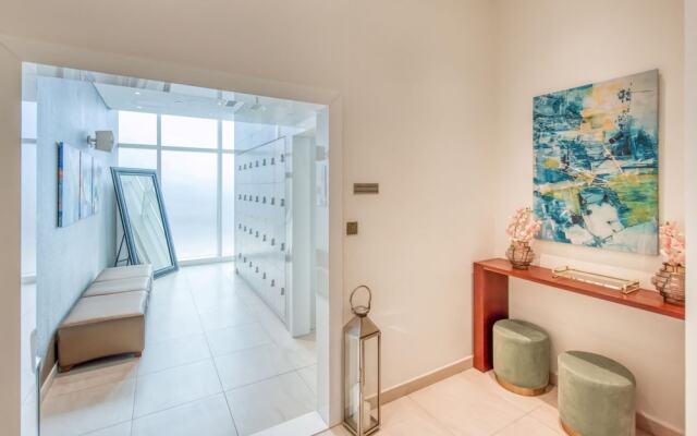 Maison Privee - Aesthetic Apt w/ Stunning Vw in Luxurious Building