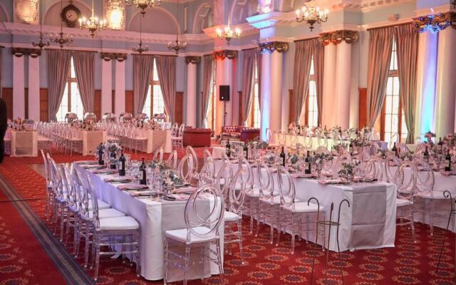 Rand Club Suites