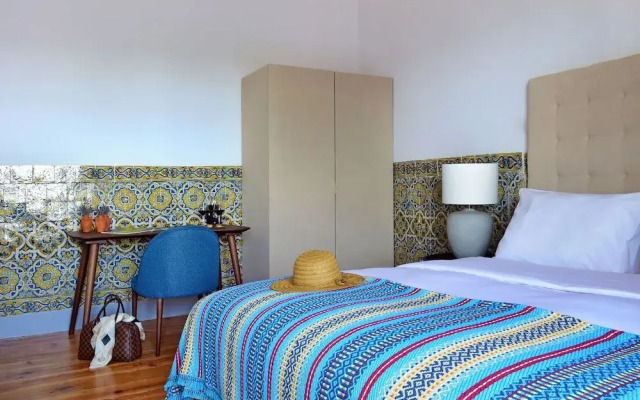 The Noble House Suites & Apartments