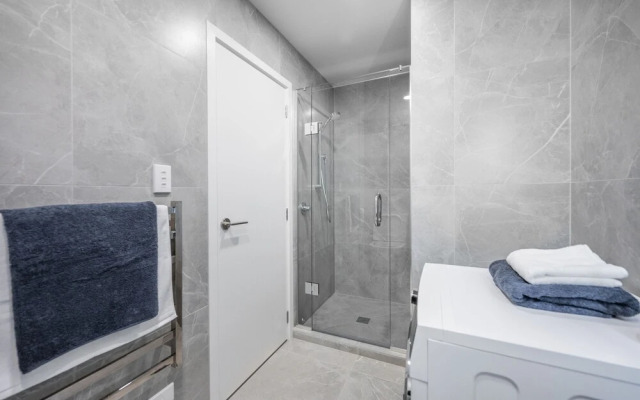 Sunrise Garden Suites