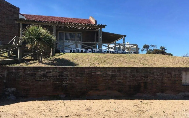 Mansa Beach Hostel