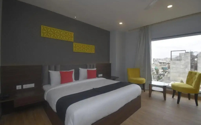 Ka10 SQUARE HOTEL & BANQUETS