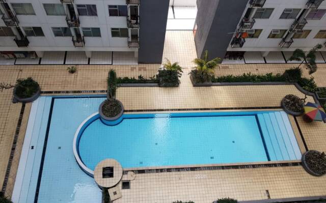 Spacious 1BR with Sofa Bed at The Jarrdin Cihampelas Apartment