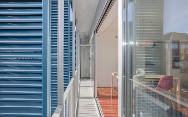 Liiiving - Bright Light Apartment