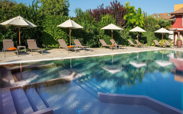 Vip's Motel Luxury Accommodation & Spa