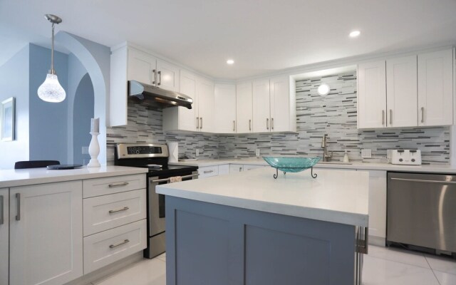 Kelowna's Beach House