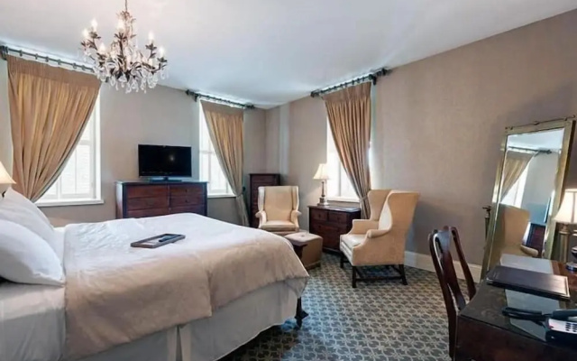Nicollet Island Inn