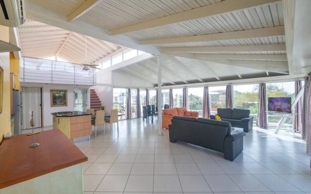 Plaza Achim Penthouse, 300m From Beach!