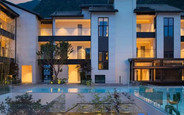 Non Hills Resort Hotel