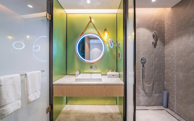 Holiday Inn Zhuhai City Center by IHG