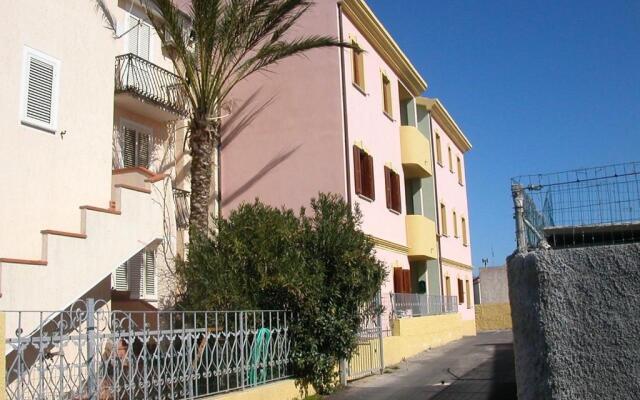 Apartment With one Bedroom in Moneta, With Furnished Balcony - 600 m F