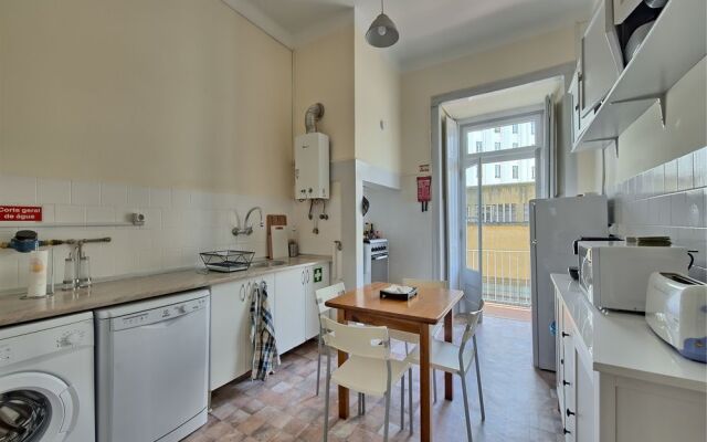 Almirante Reis Apartment