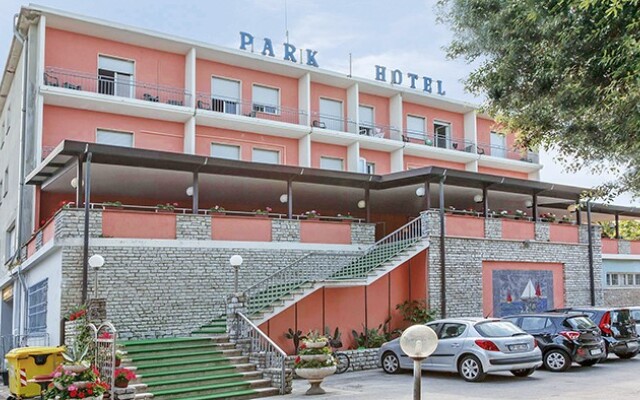 Park Hotel