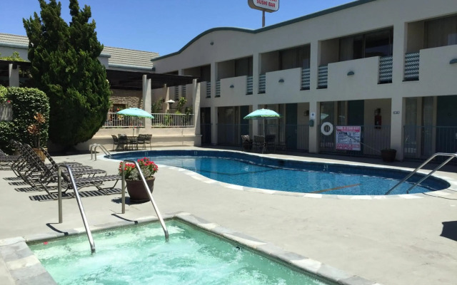 Mikado Hotel