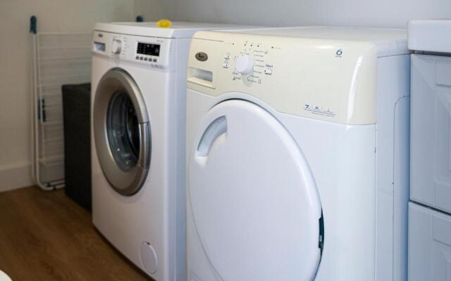 ONLOC - St Exupéry -Magnifique appart au calme avec chambre - parking