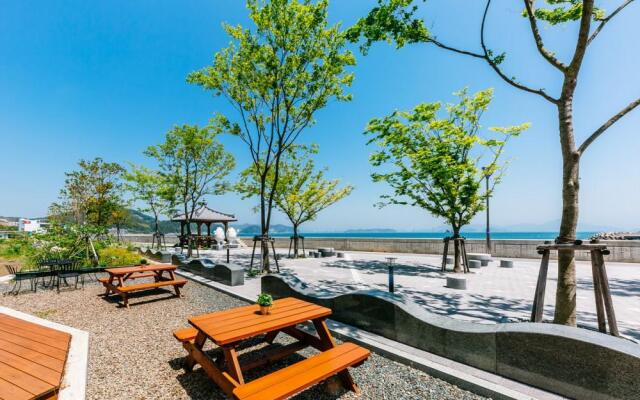 Geoje beach house