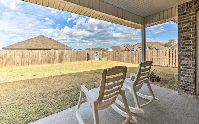 Fayetteville Home: Near University & Biking Trails