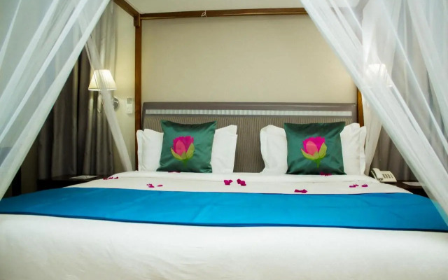 Serendib Suites & Conference Center
