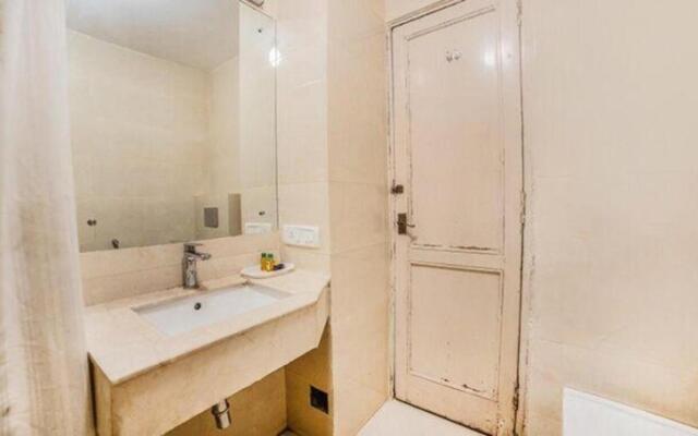FabHotel BMK Grand