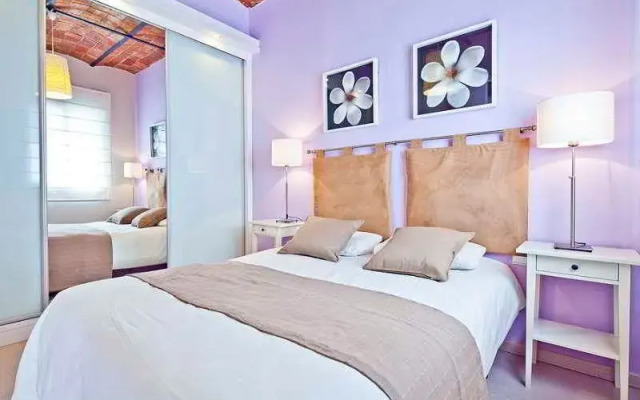 Montserrat Apartment