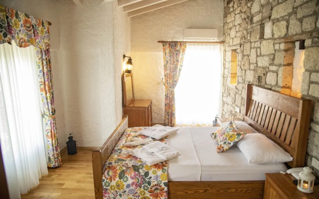 Stone Garden Tas Hotel