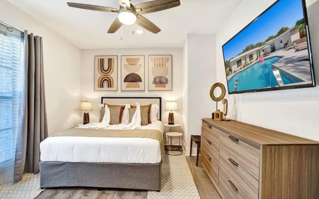 7 Br Home with Pool Gameroom & Soccer