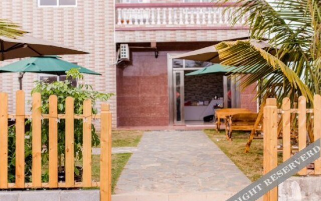 Weizhou Island Chunnuan Huakai Meijing Hotel