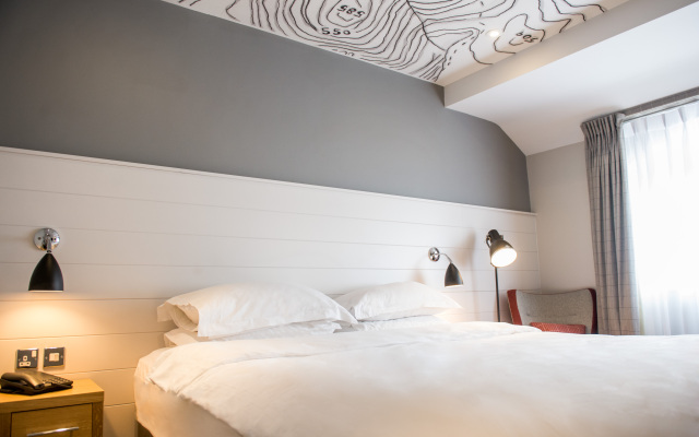 North Lakes Hotel And Spa