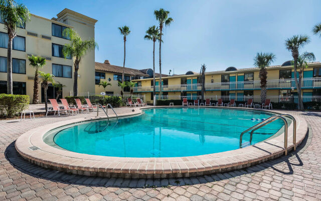 Clarion Hotel Orlando International Airport