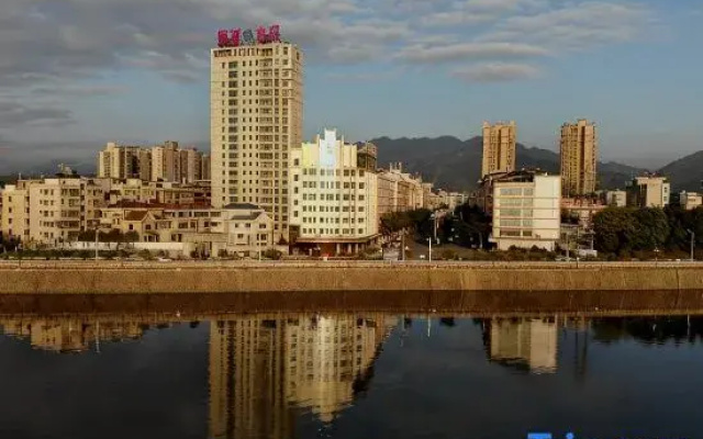 GreenTree Eastern Hotel (Jiaoling Shunlong)