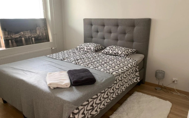 Modern one bedroom apartment nearby Airport