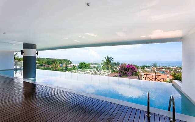 Sunset Plaza Apartment