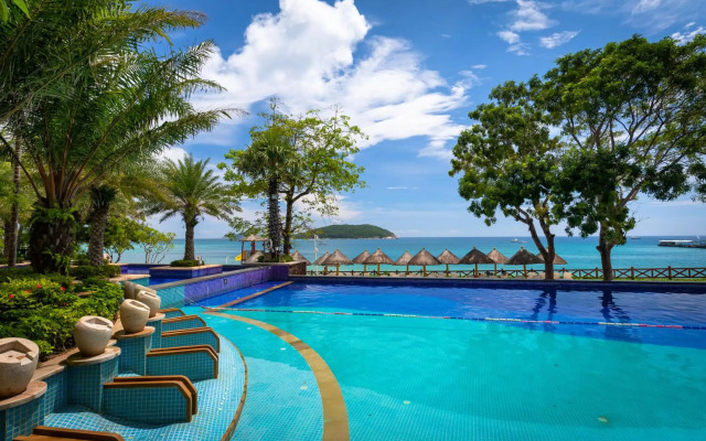 Ocean View Resort Yalong Bay