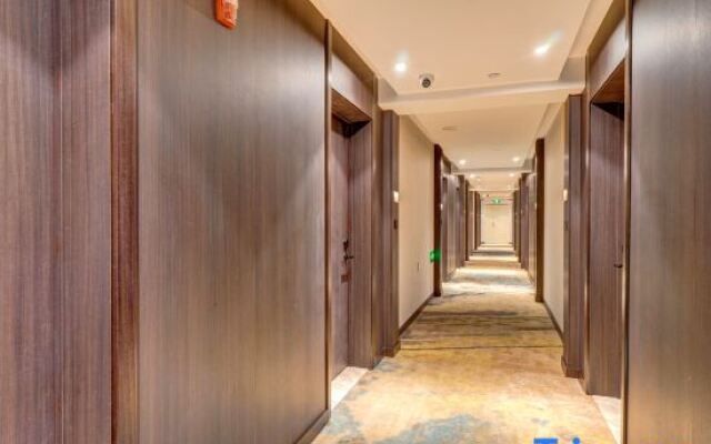 Rezen Dong Hotel (Harbin Railway Station)