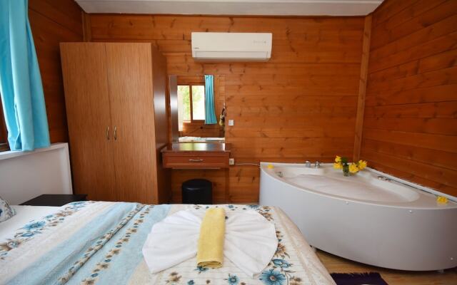 Villa Sezar by Helaltatilvillari