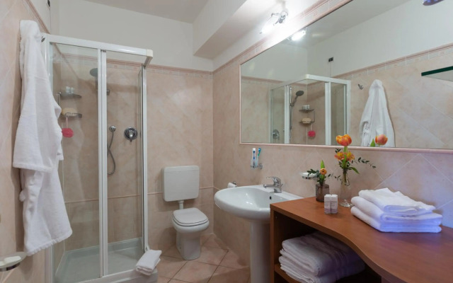 Loano 2 Village Hotel