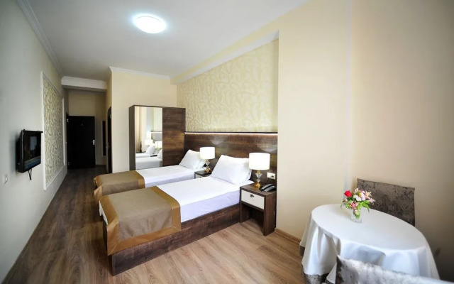 RK Hotel