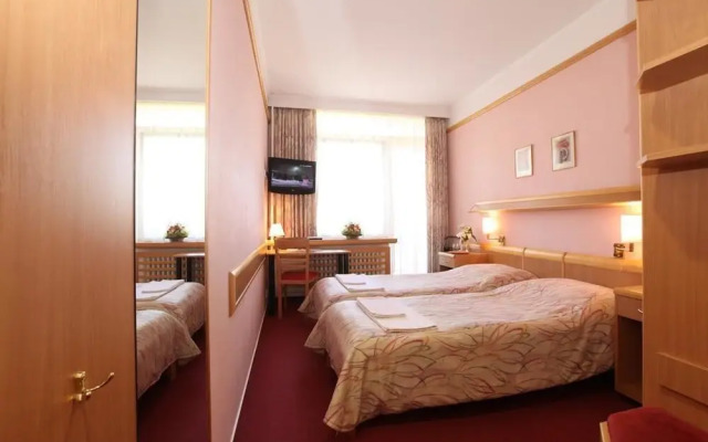 Hotel Akademie a depandance Vila Jarmila