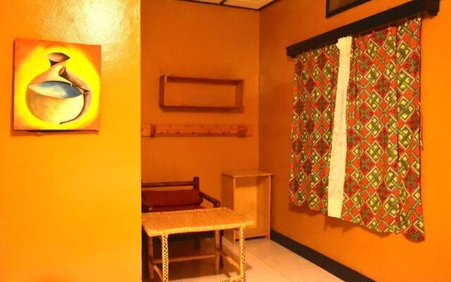 Room in B&B - Amahoro Guest House - Queen Room
