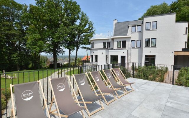 Upscale Mansion In Kluisbergen With Sauna And Terrace