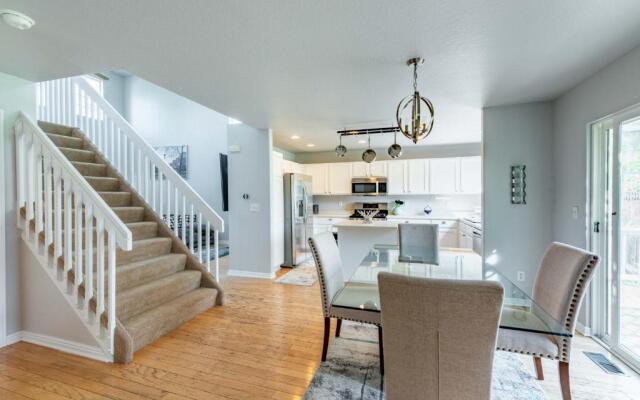 Spacious 4 bedroom 3.5 bathroom residential property