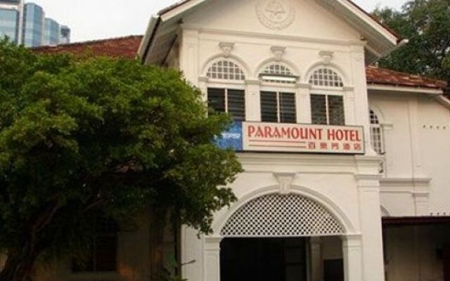 Paramount Hotel