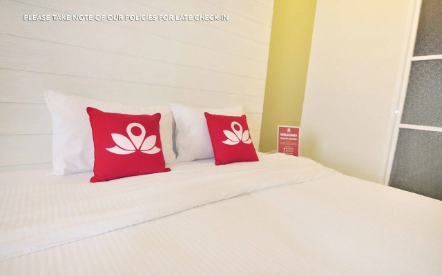 Zen Rooms Panurangsri