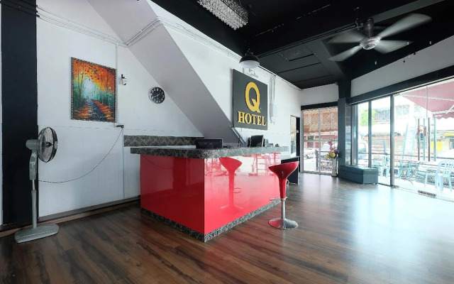 OYO 1104 Q hotel