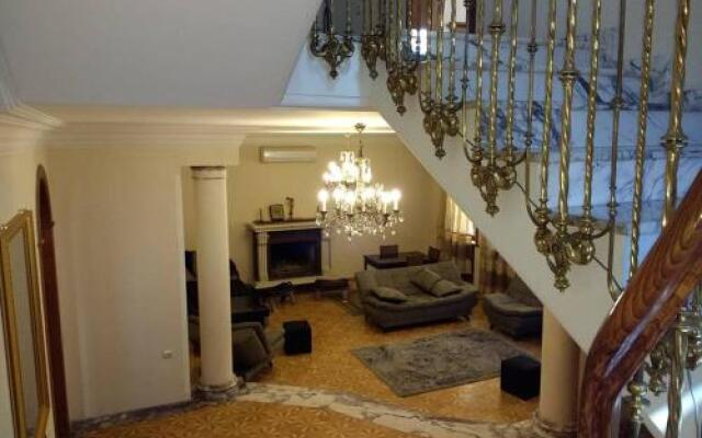 Guest House Nola