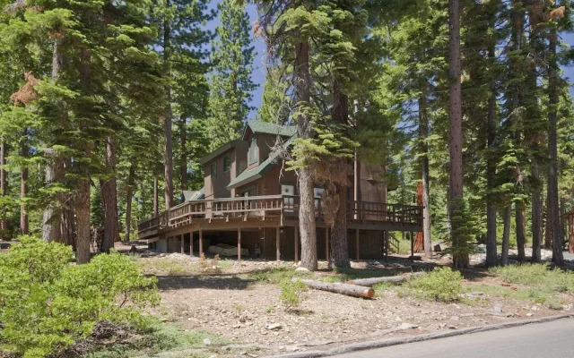 Talmage North Tahoe Rental by RedAwning