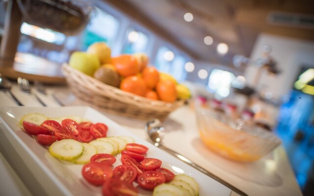 Mountain Living Apartments